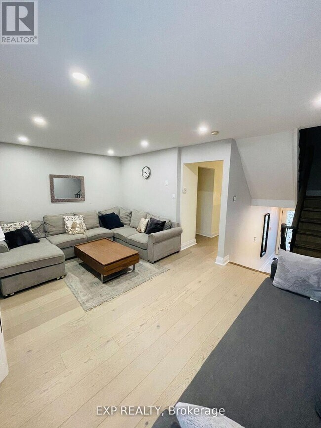 Photo - 87 Kelso Crescent