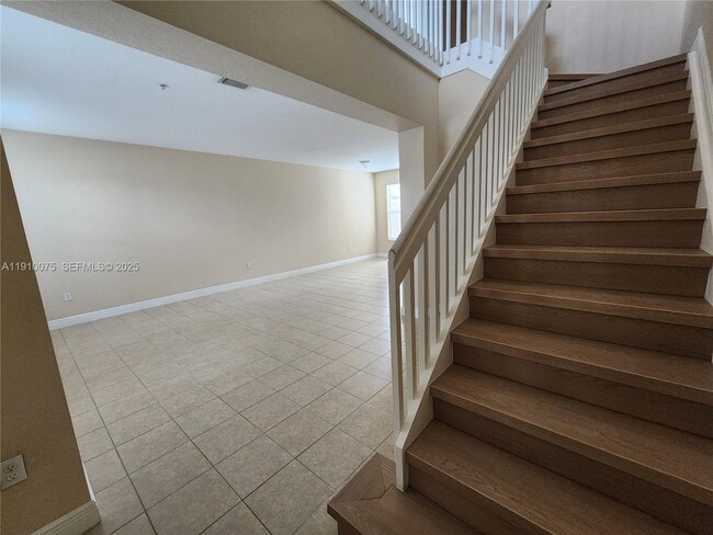 Photo - 14722 SW 12th St