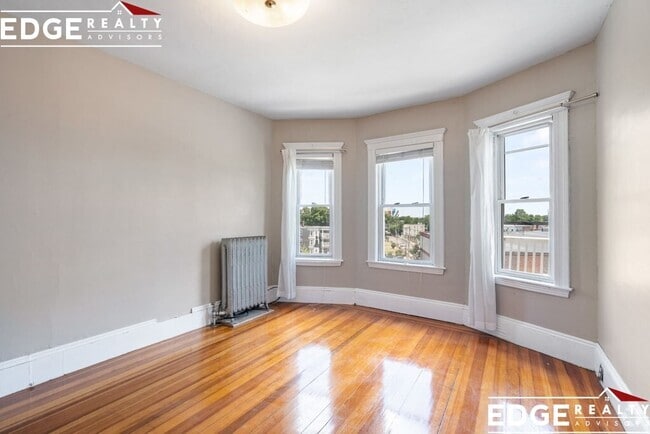 Building Photo - 73 Neponset Ave Unit 3 Rental