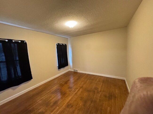 Photo - 1402 Lee Ave