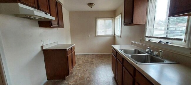 Photo - 23094 Donald Ave
