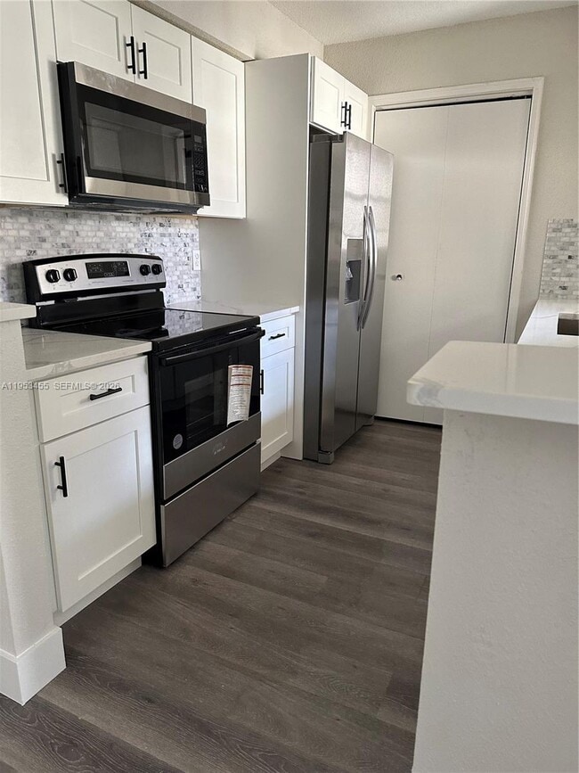 Photo - 833 Riverside Dr Unit 831