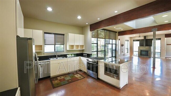 Photo - 1708 Harvey St Unit C