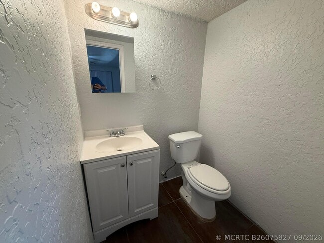 Photo - 1642 NW 13th Ct