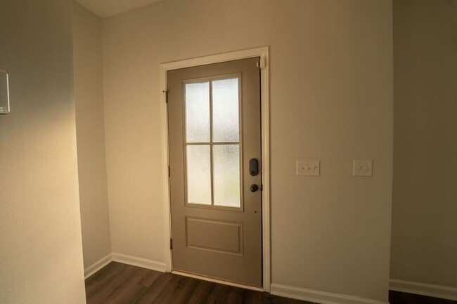 Photo - 293 McCrady Dr