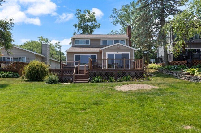 4500 Island Park Dr