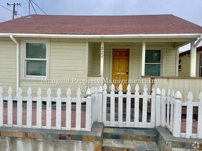 Building Photo - 2-Bedroom PLUS Loft Home Downtown Monterey