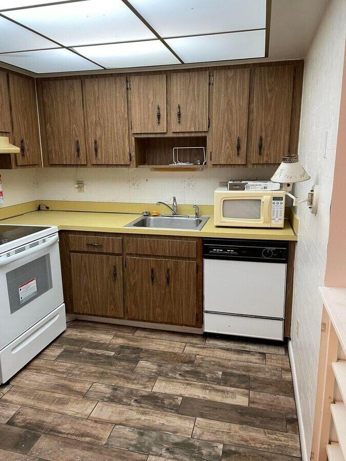 Photo - 950 S Kanner Hwy Unidad D-22