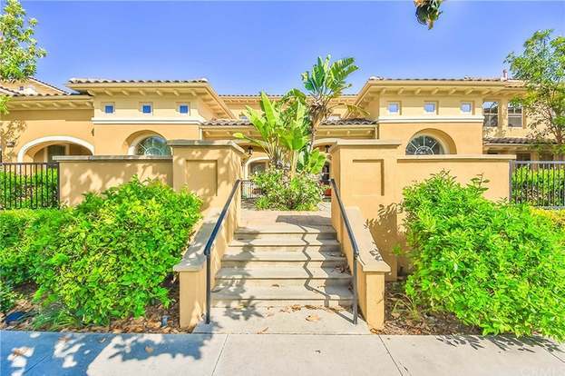 180 Guinevere- - 180 Guinevere- Condo