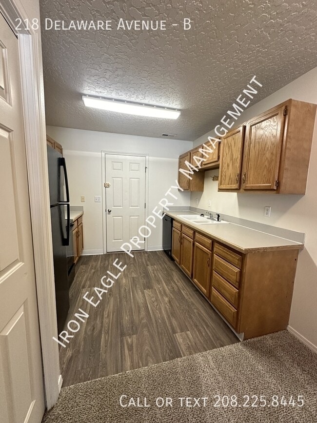 Photo - 218 Delaware Ave