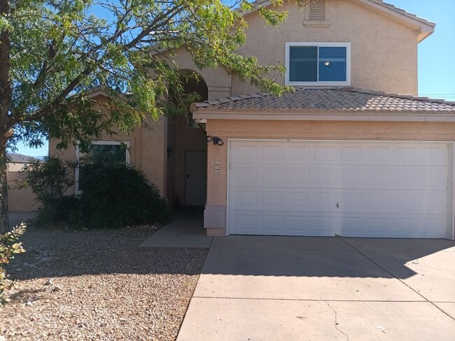 Beautiful 3 Bedroom 2.5 Bathroom!! Showing... - Beautiful 3 Bedroom 2.5 Bathroom!! Showing... House