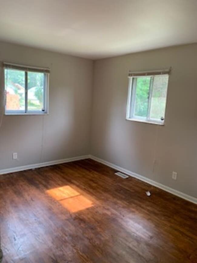 Photo - Three Bedroom Home Located Near Burdsal Pk...