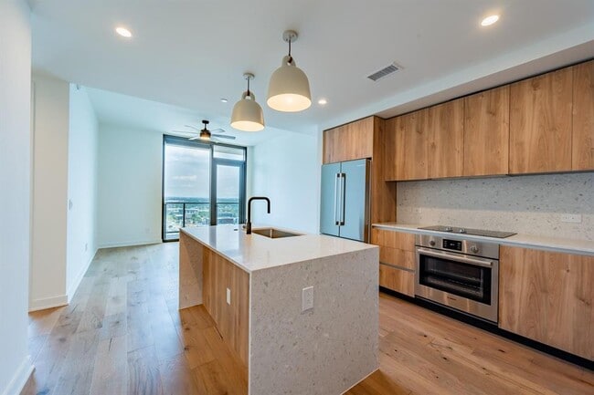 Photo - 84 East Ave Unit 3002