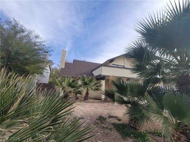 Photo - 4760 Woodridge Rd