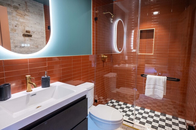 Photo - 1620 Martin Luther King Jr Blvd Unidad ID1225777P