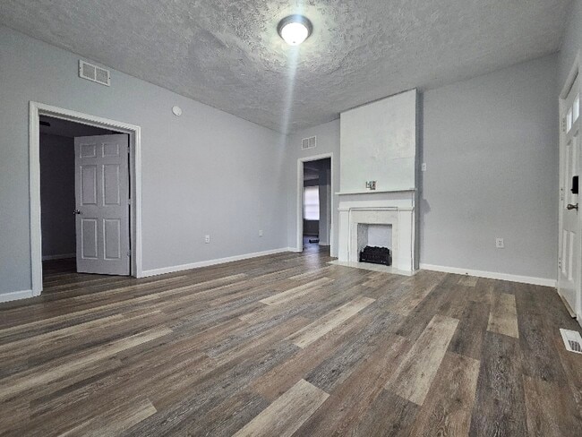 Photo - 367 Martin Luther King Jr Dr