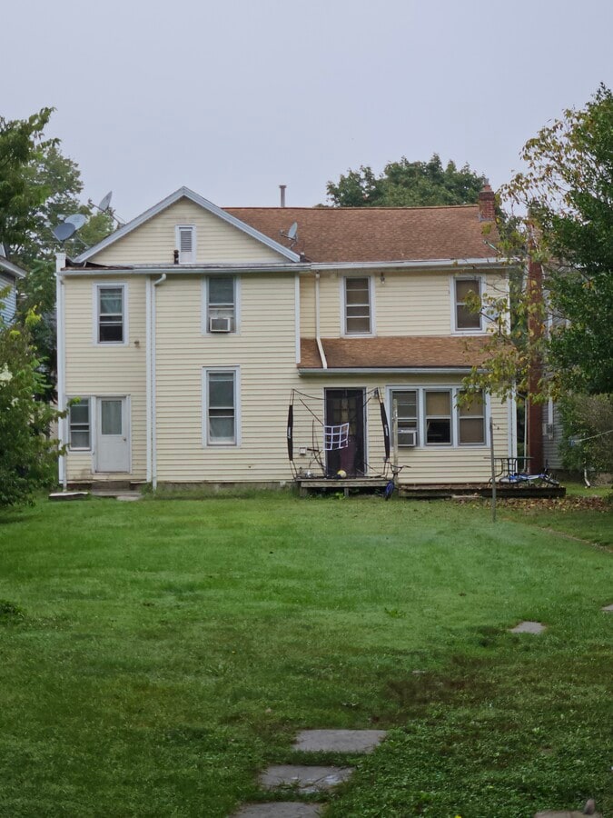 rear deck on left - 426 W Front St Unit 426