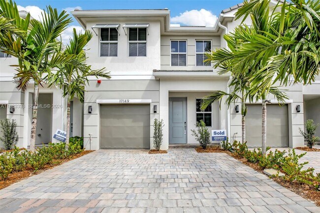 Photo - 17149 SW 1st St