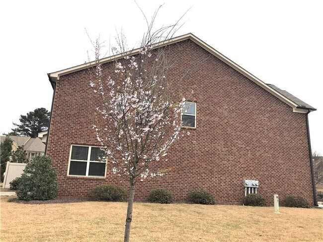 Photo - 2186 Hillview Dr NE