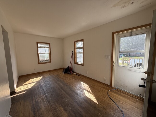Building Photo - 720 Boyd St Rental