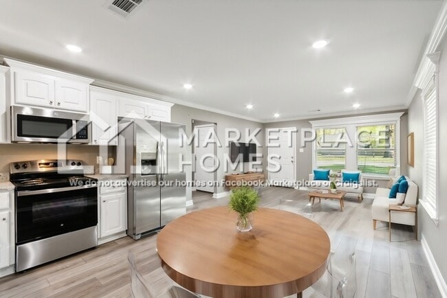 Photo - 1519 W 15th St