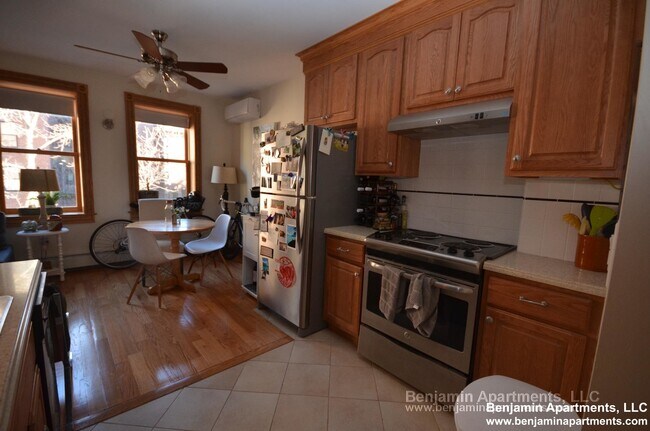 Photo - 137 Charles St Unit 1