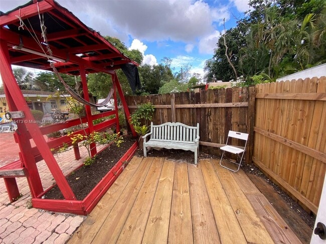 Photo - 436 E Evanston Cir Unit 2