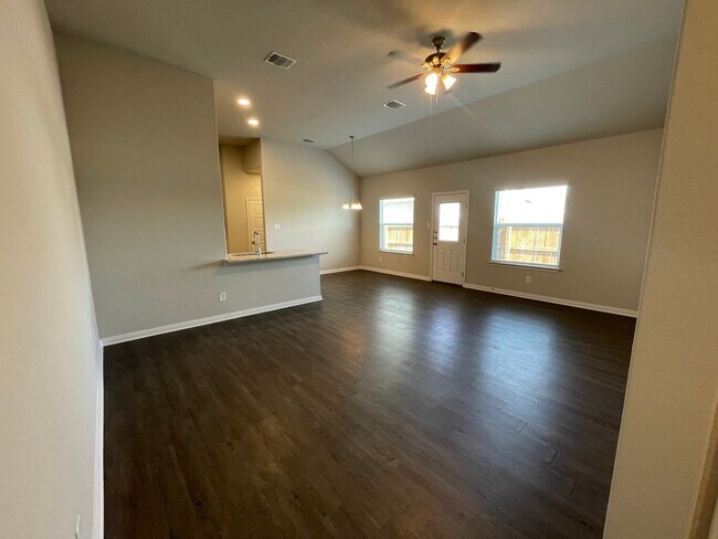Photo - Luxury 3/2 Duplex in Seguin, Texas (Navarro ISD)