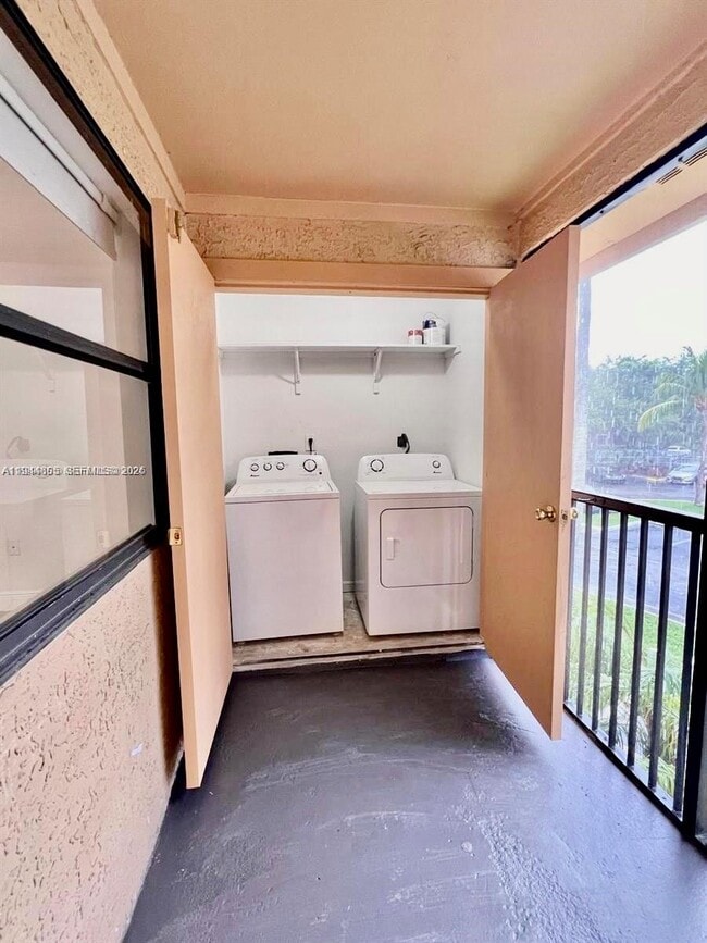 Photo - 10440 SW 156th Ct Unidad 722