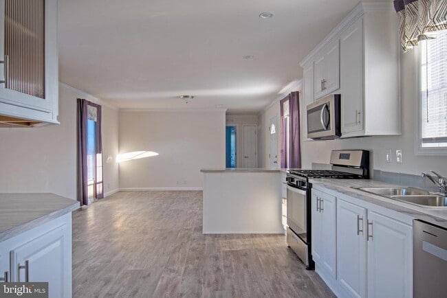 Photo - 22 Loxley Ln