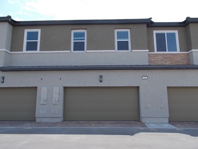 Photo - Welcome to Alderidge Townhomes!