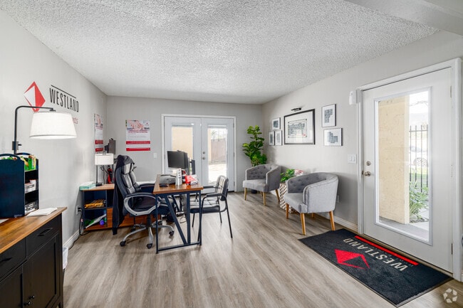 Leasing Office - Date Palms