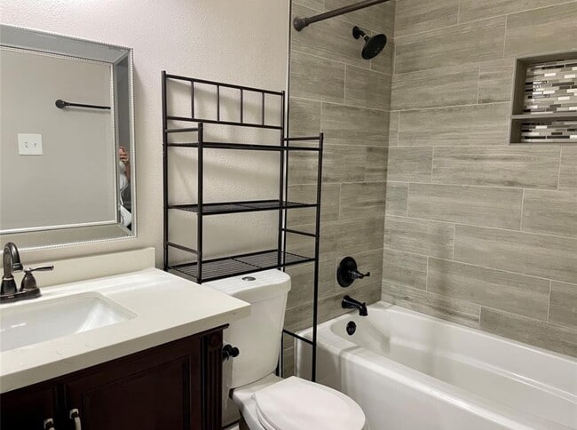 Photo - 10134 Waterstone Dr