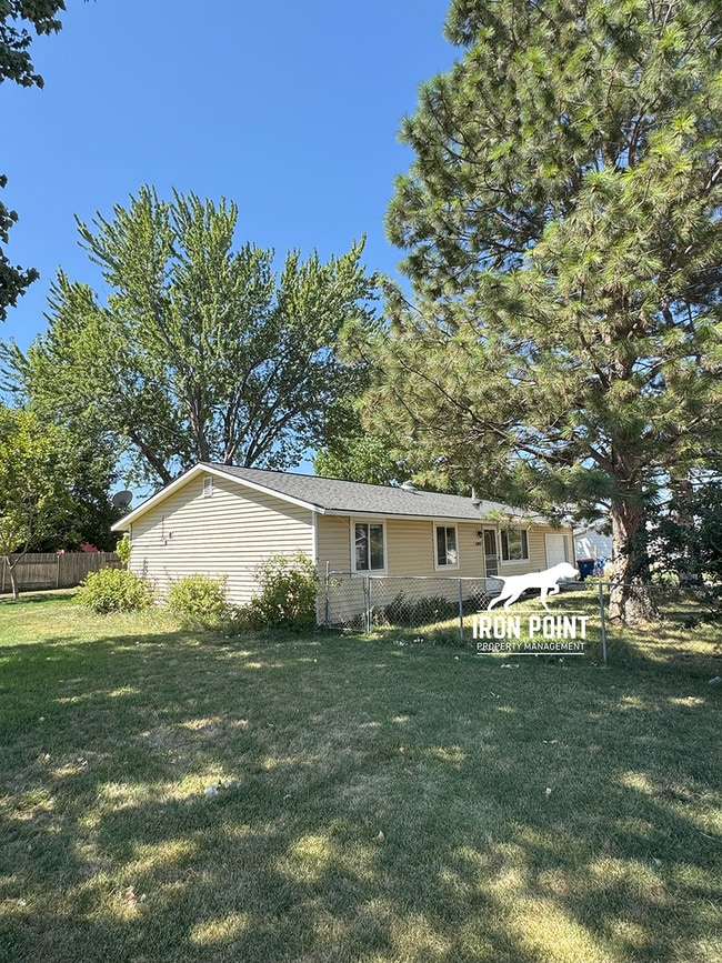 Photo - SW Boise home w/attached garage, large fen...