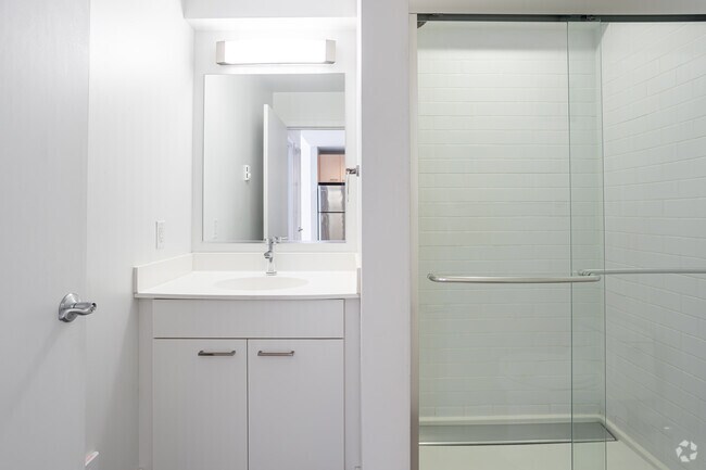 1BR, 1BA