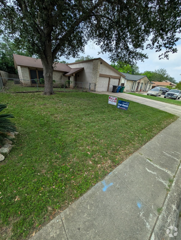 Building Photo - 9450 Bowen Dr Rental