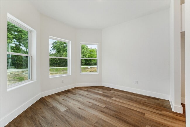 Photo - 3700 Avenue S