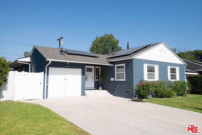 Building Photo - 5909 Texhoma Ave
