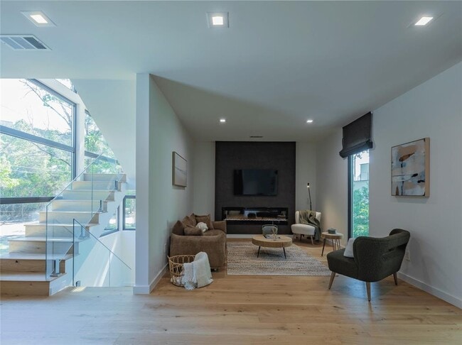 Photo - 2806 Geronimo Trail