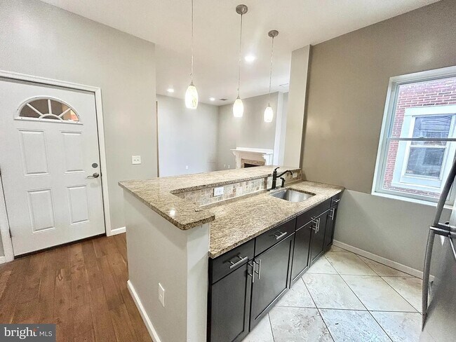 Photo - 4420 Chestnut St