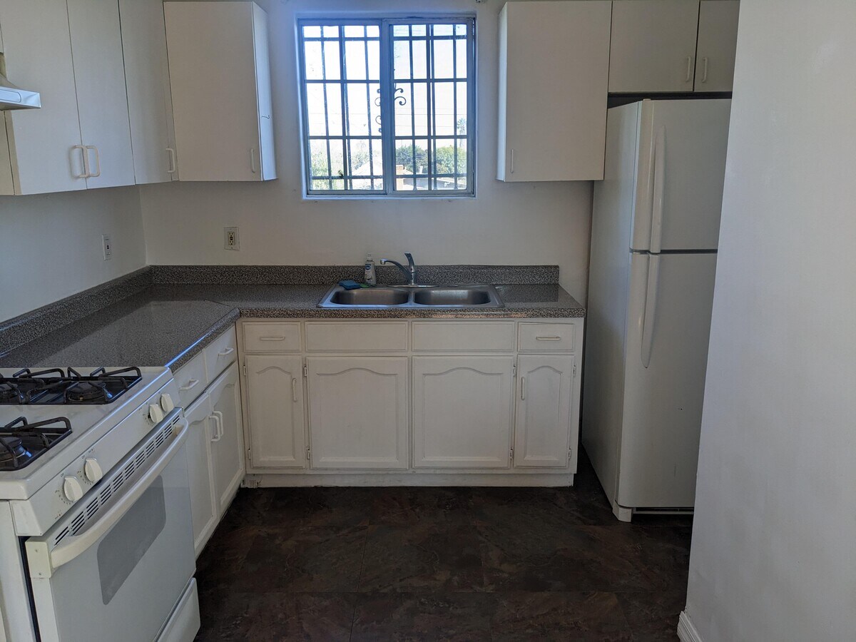 Photo - 8903 Beach St Unidad 1/2