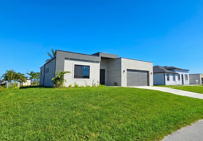 Building Photo - 1027 Kismet Pkwy