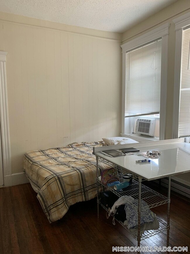 Photo - 883 Huntington Ave Unidad 11