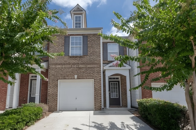 Photo - 2243 Dandridge Dr House