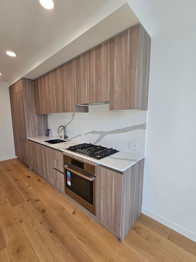 Photo - Luxurious High Rise Living in Convenient Downtown Bellevue
