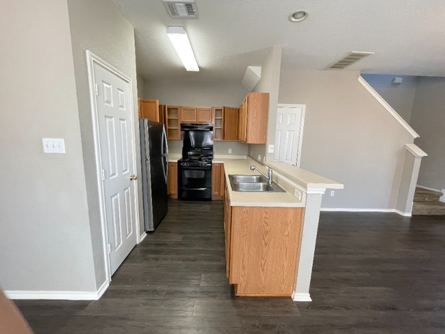 Photo - 13804 Harris Ridge Blvd