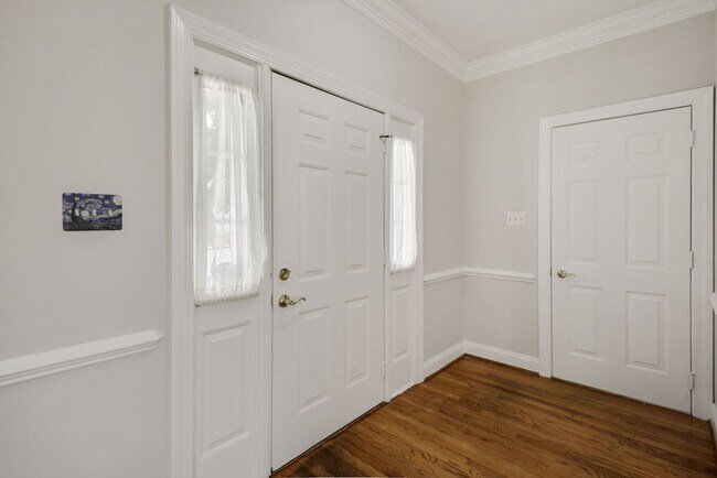 Photo - 3 Bed 2 Full Bath 2 Half Bath - Silver Spring Colonial - Military clause supported