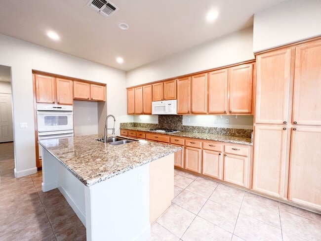 Photo - 1808 Spokane Rd