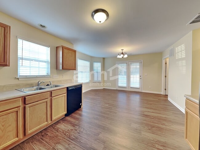 Photo - 3005 Quail Oaks Dr