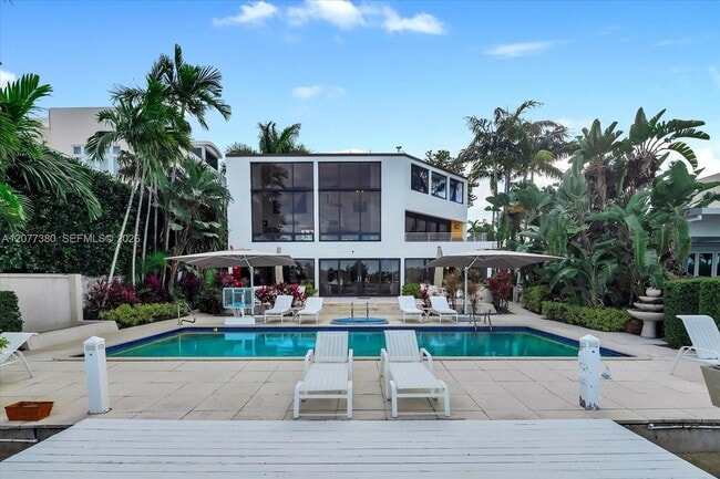 Photo - 279 N Hibiscus Dr